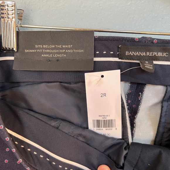 BANANA REPUBLIC Sloan Pant, Low Rise Skinny Leg, navy with polka dot, Size 2 - Picture 7 of 8